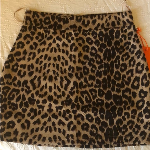 KHAKI LEOPARD PRINT SKIRT - Picture 6 of 8